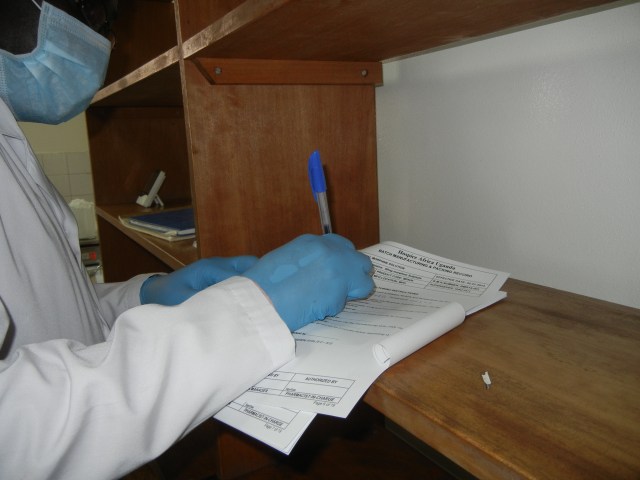 DSCN6224-following the checklist of instruct